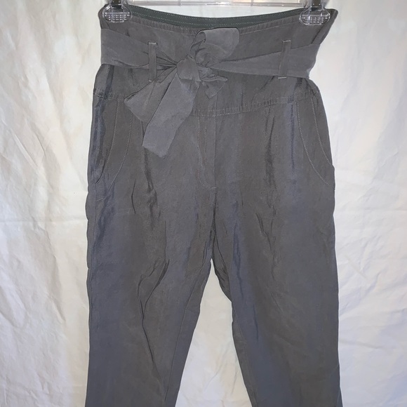 BCBGENERATION capri grey pants - Picture 1 of 3